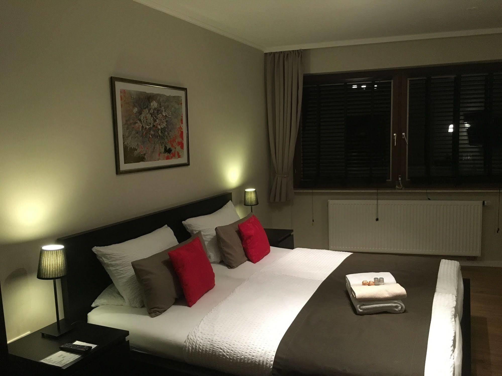 Wohnraum Hotel & Gaestehaus Gusterath Экстерьер фото
